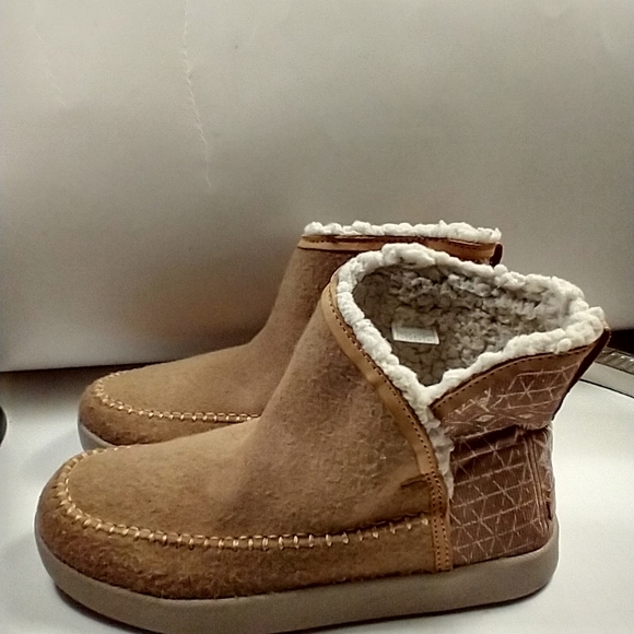 Sanuk Wool Blend Nice Bootah Ojai Boots Women's sz 10. - Picture 3 of 9